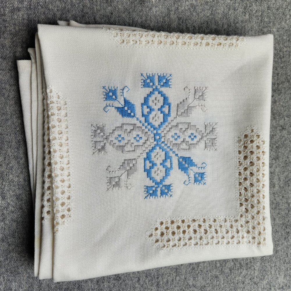 Vintage Embroidered Linen Tablecloth – 40"x40" Floral Blue Gray Stitching - Picture 3 of 13
